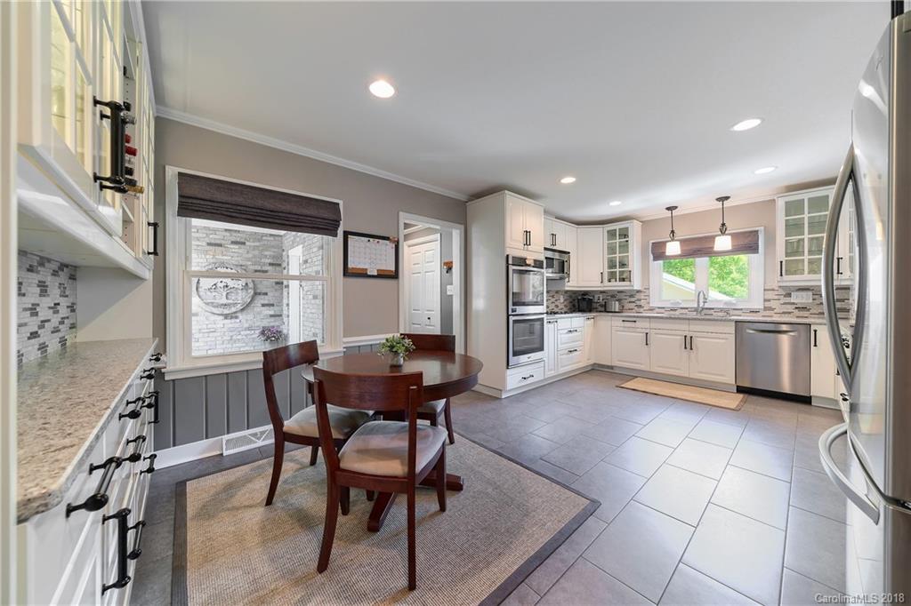 801 Lansdowne Road, Unit 4 Charlotte, NC 28270 - Photo 18 of 35 Gallery Image 18
