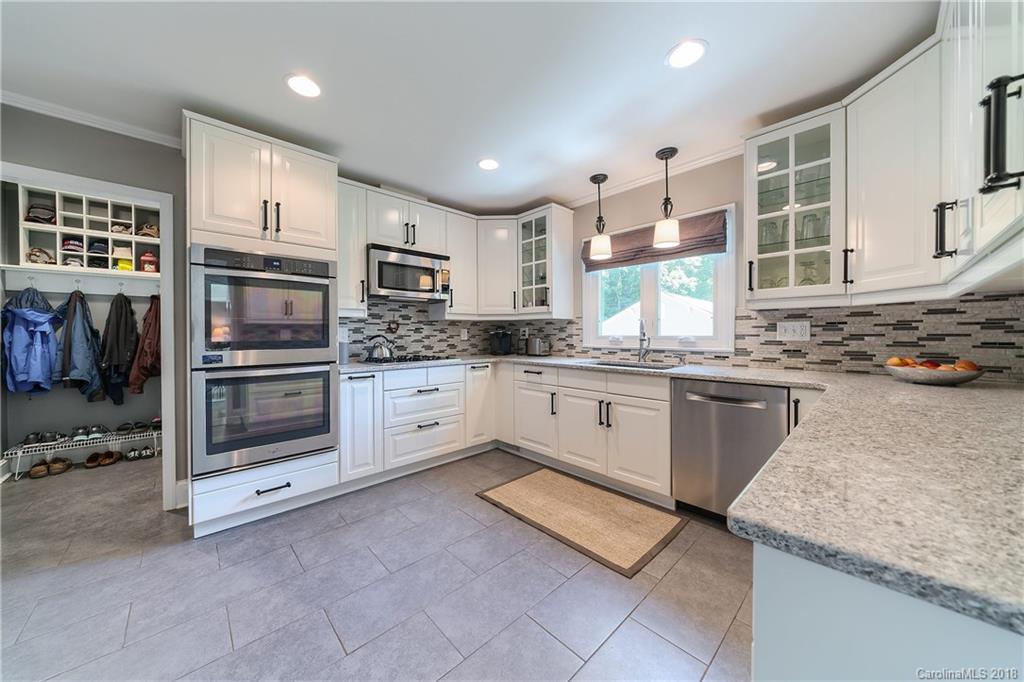 801 Lansdowne Road, Unit 4 Charlotte, NC 28270 - Photo 20 of 35 Gallery Image 20