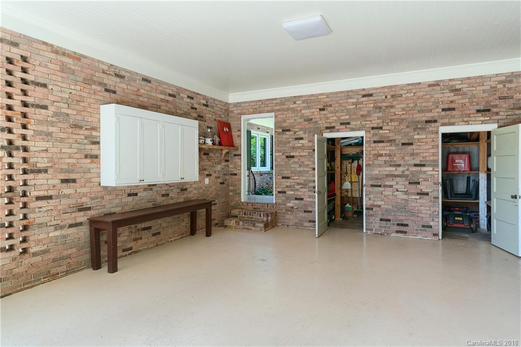 801 Lansdowne Road, Unit 4 Charlotte, NC 28270 - Photo 25 of 35 Gallery Image 25