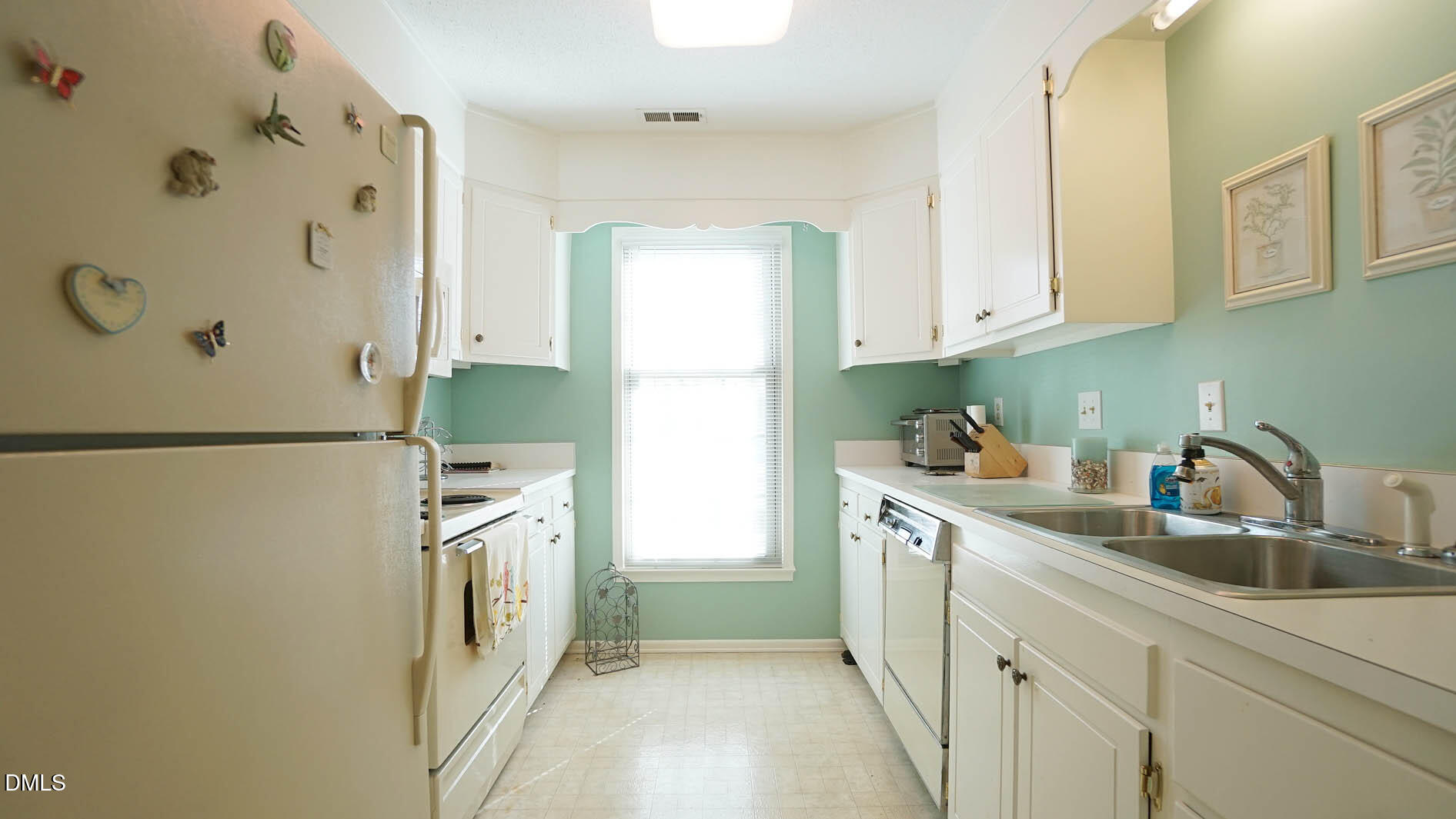 3132 Westbury Drive Raleigh, NC 27607 - Photo 19 of 44 Kitchen