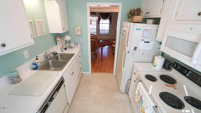 $309,900 | 3132 Westbury Drive, Raleigh, NC 27607