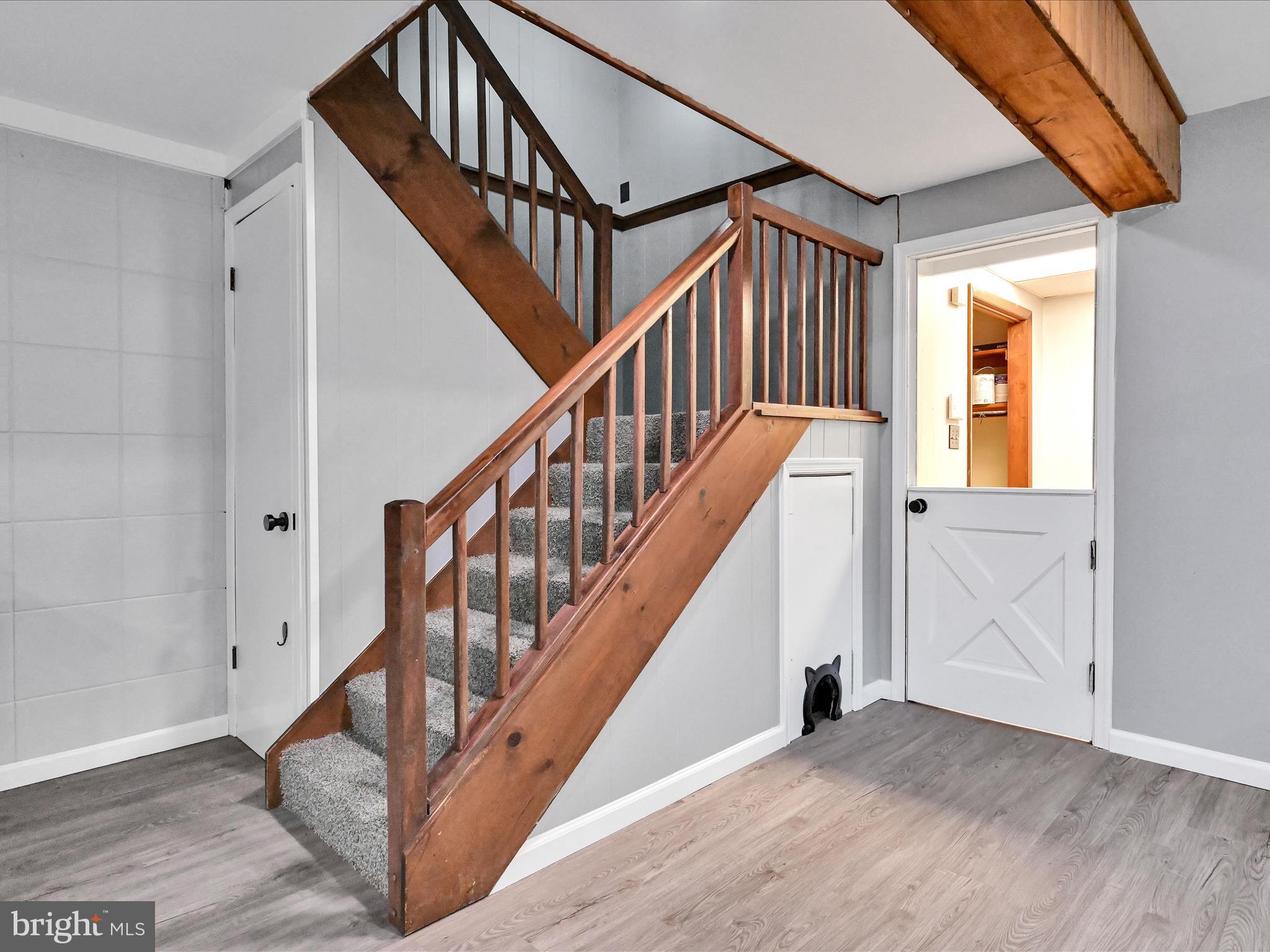 282 Farmall Road Grantville, PA 17028 - Photo 10 of 40 Foyer