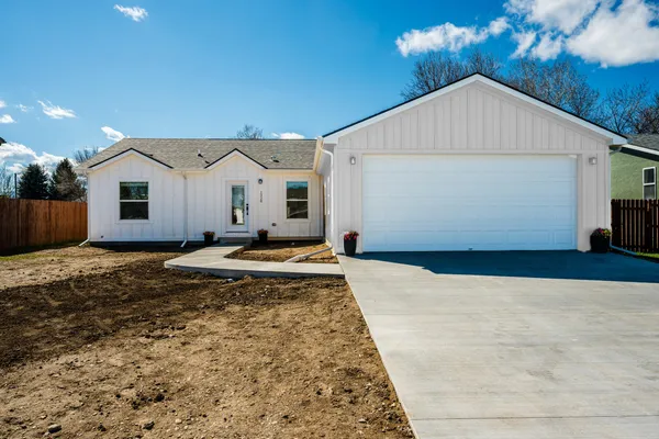 $494,900 | 1328 North Heights Lane, Sheridan, WY 82801