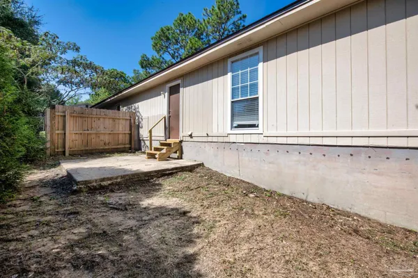 $1,400 | 10150 Guidy Lane, Pensacola, FL 32514