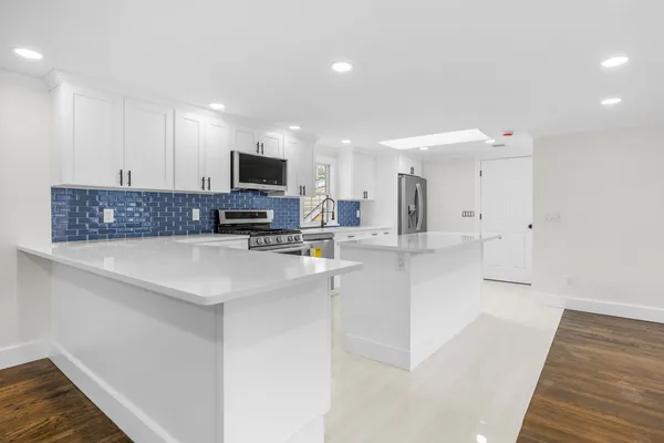 $849,900 | 126 Captain Small Road, South Yarmouth, MA 02664