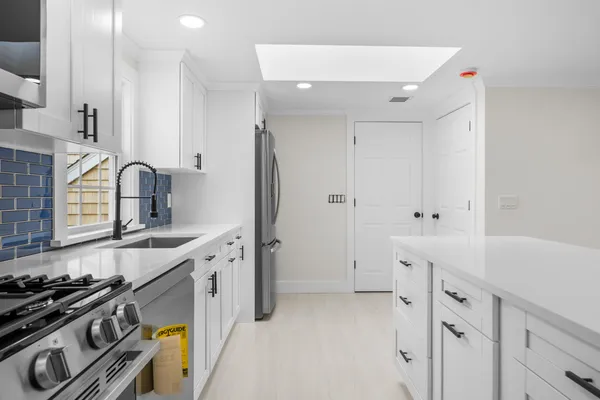 $849,900 | 126 Captain Small Road, South Yarmouth, MA 02664