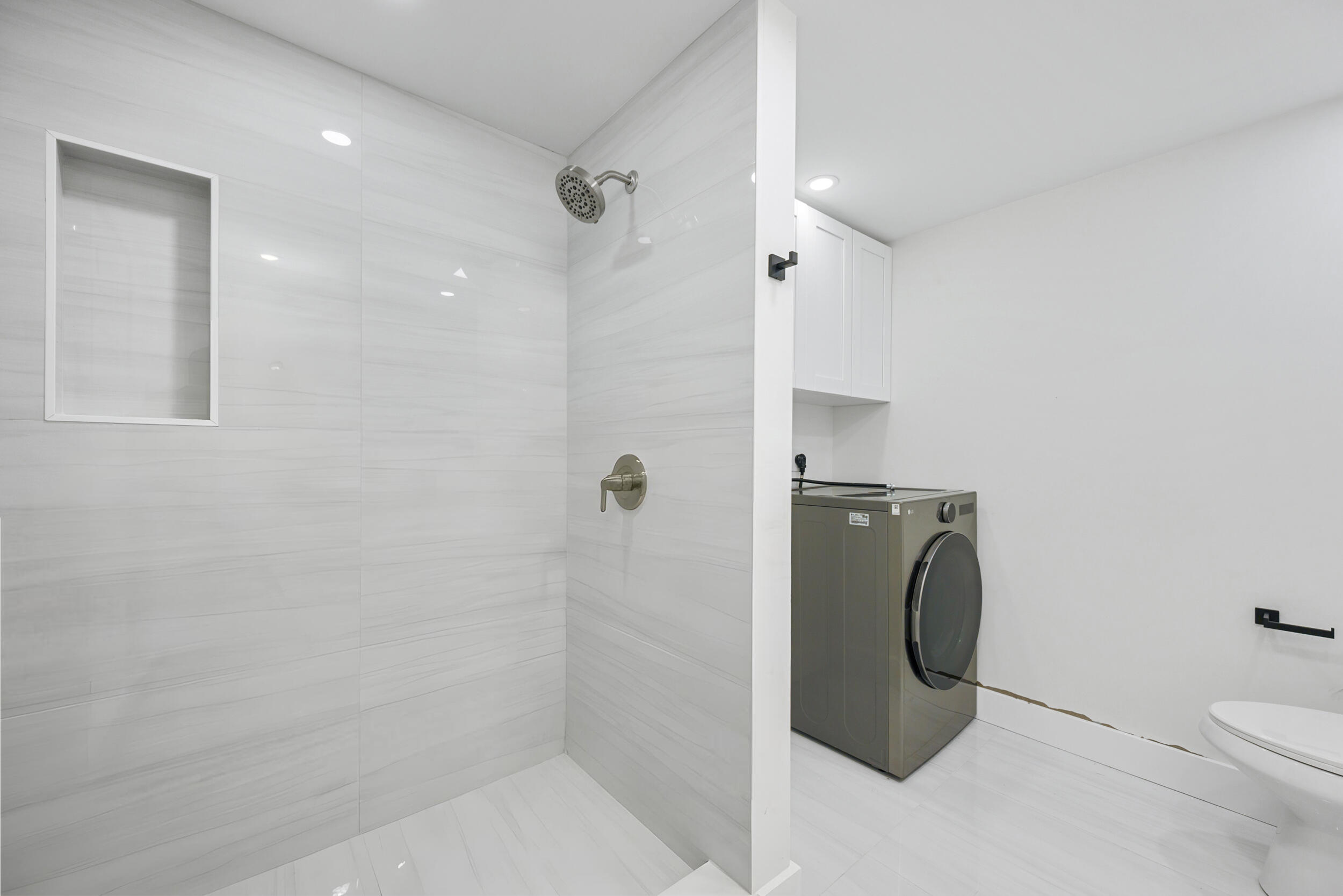 126 Captain Small Road South Yarmouth, MA 02664 - Photo 31 of 52 Bathroom