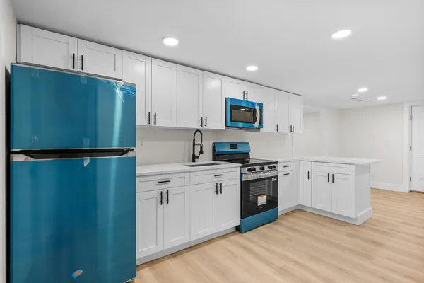 $849,900 | 126 Captain Small Road, South Yarmouth, MA 02664