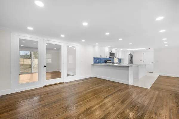 $849,900 | 126 Captain Small Road, South Yarmouth, MA 02664