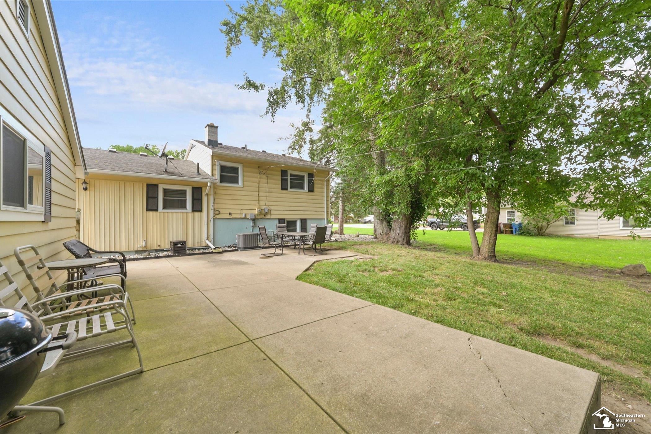 1960 Vivian Road Monroe, MI 48162 - Photo 29 of 33 Gallery Image 29