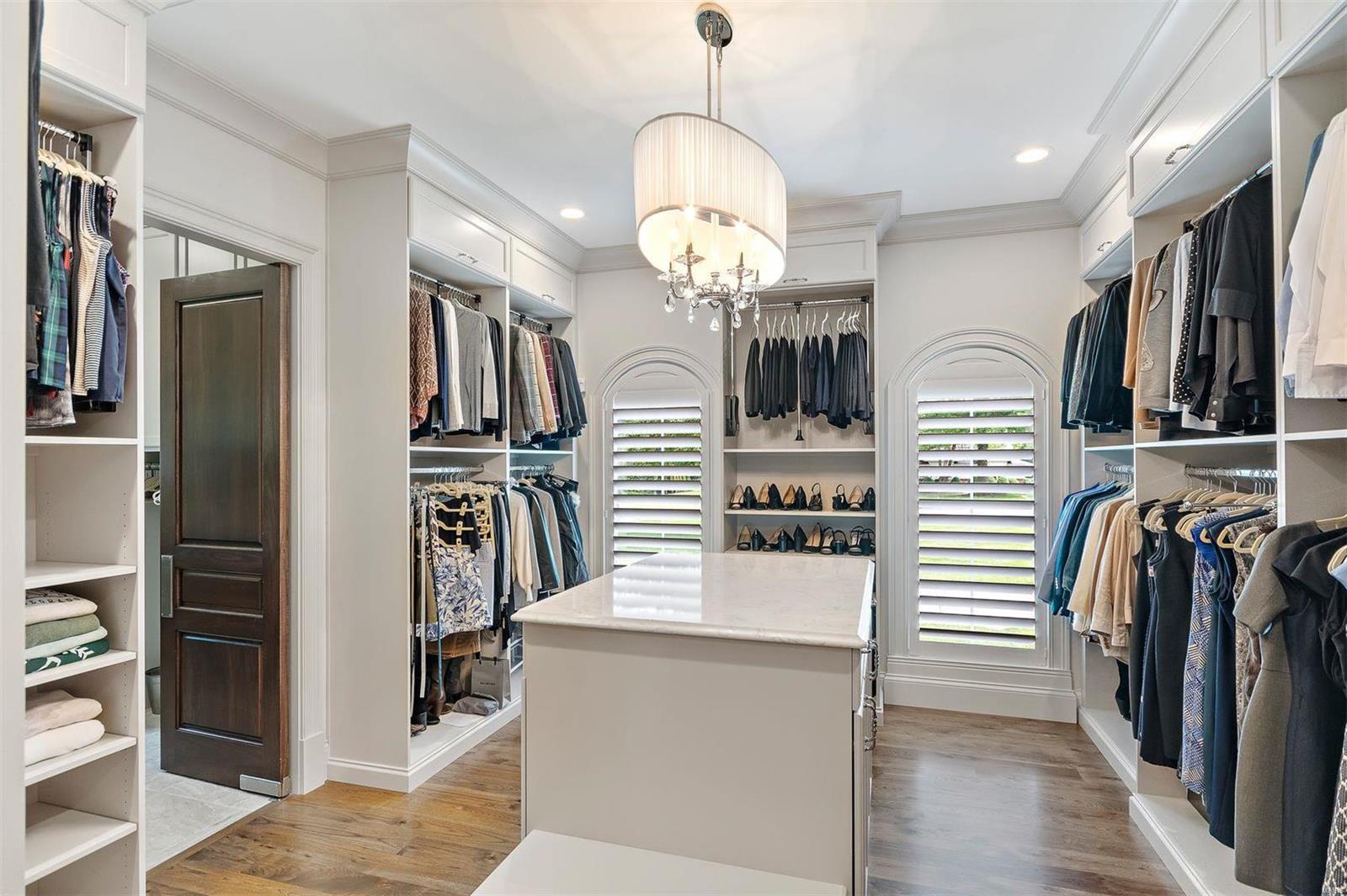 129 Chippenham Lane Chesterfield, MO 63005 - Photo 20 of 50