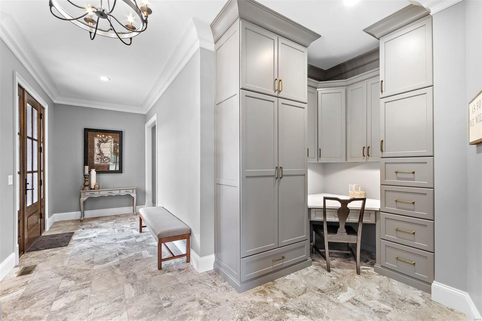 129 Chippenham Lane Chesterfield, MO 63005 - Photo 32 of 50