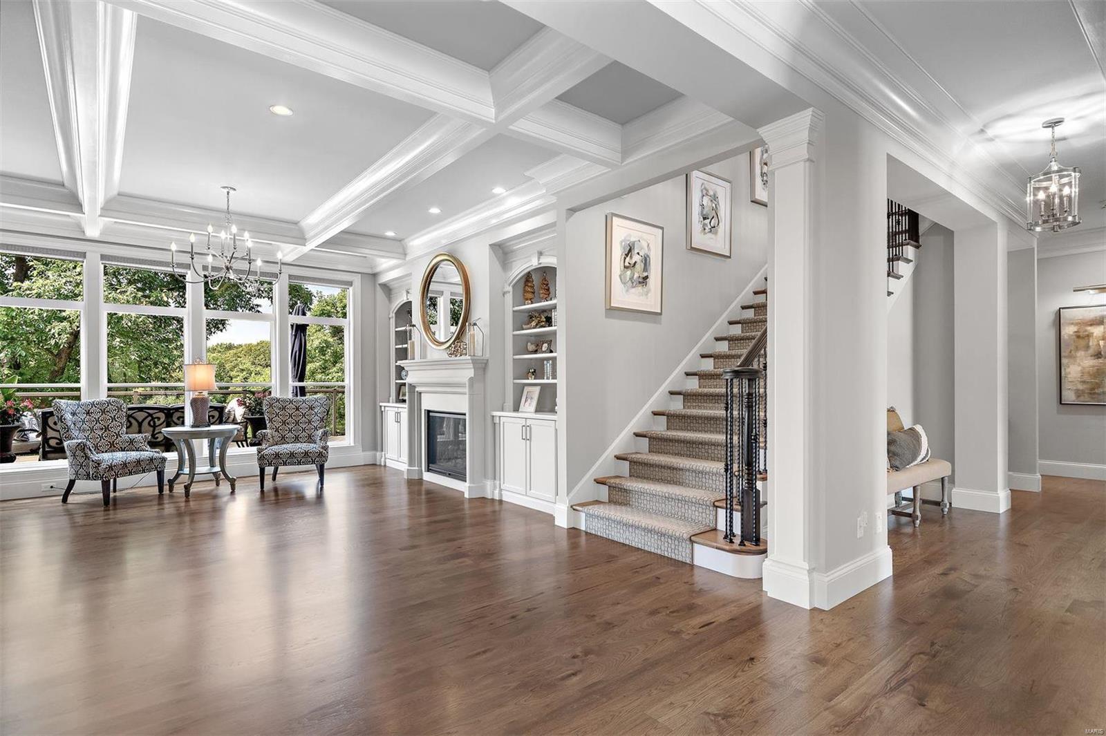 129 Chippenham Lane Chesterfield, MO 63005 - Photo 8 of 50