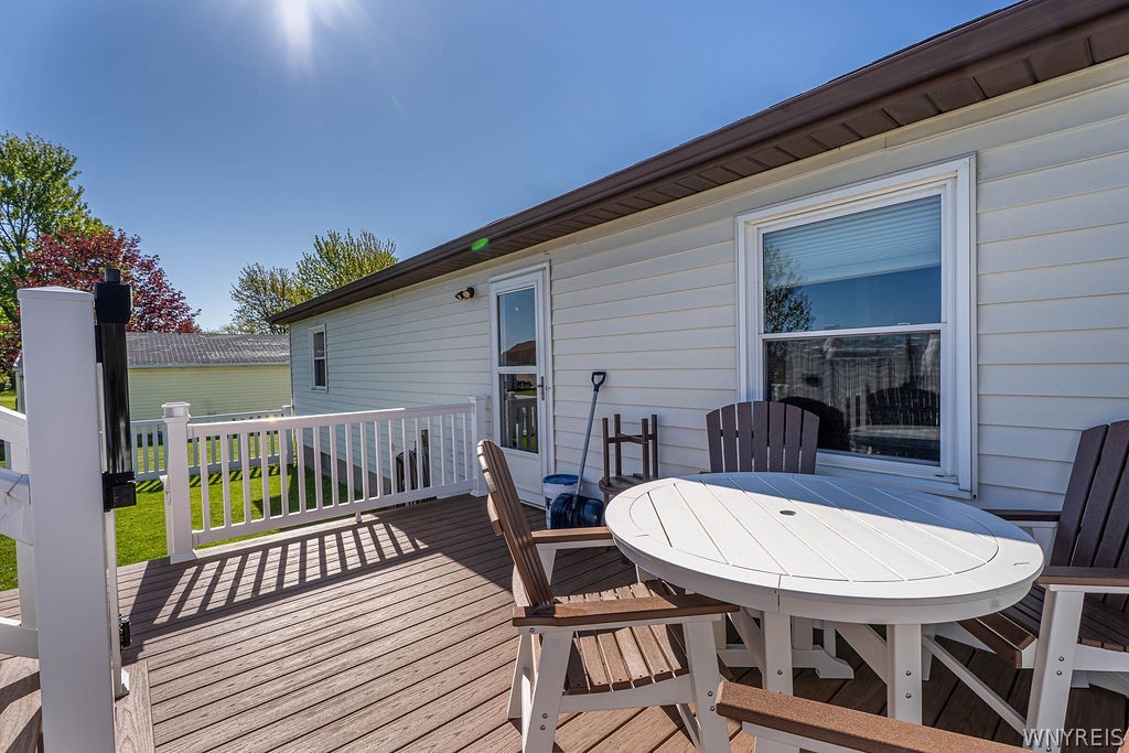 3889 Slusaric Road Wheatfield, NY 14120 - Photo 40 of 50