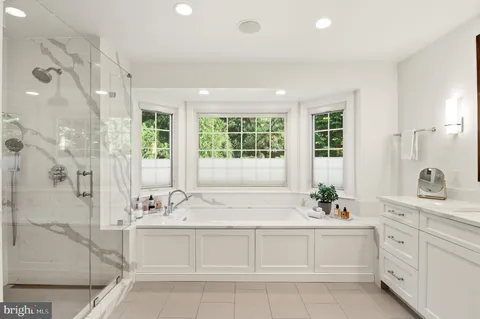 $2,600,000 | 7009 Symphony Court, McLean, VA 22101