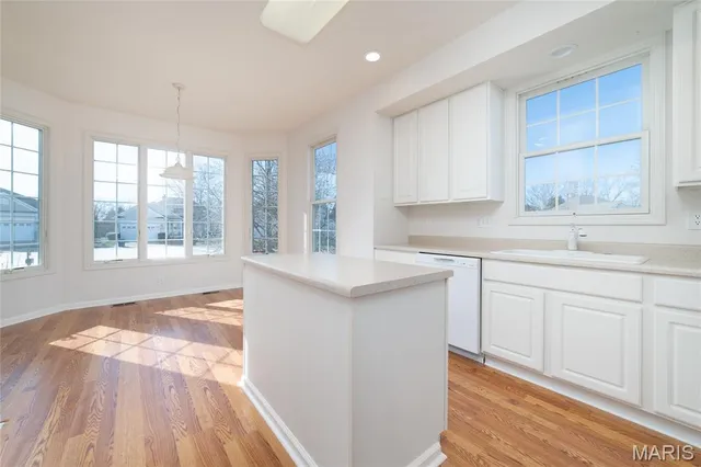 $425,000 | 2091 Hawks Landing Drive, Lake St. Louis, MO 63367