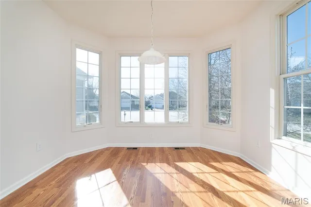 $425,000 | 2091 Hawks Landing Drive, Lake St. Louis, MO 63367