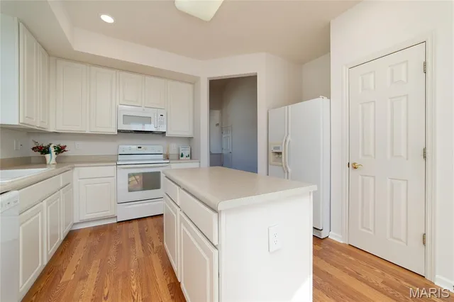 $425,000 | 2091 Hawks Landing Drive, Lake St. Louis, MO 63367