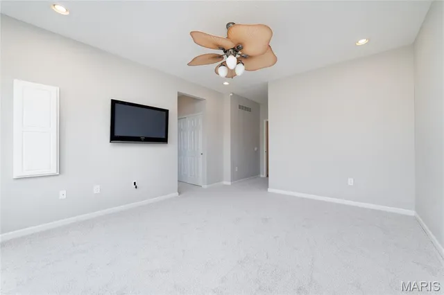 $425,000 | 2091 Hawks Landing Drive, Lake St. Louis, MO 63367