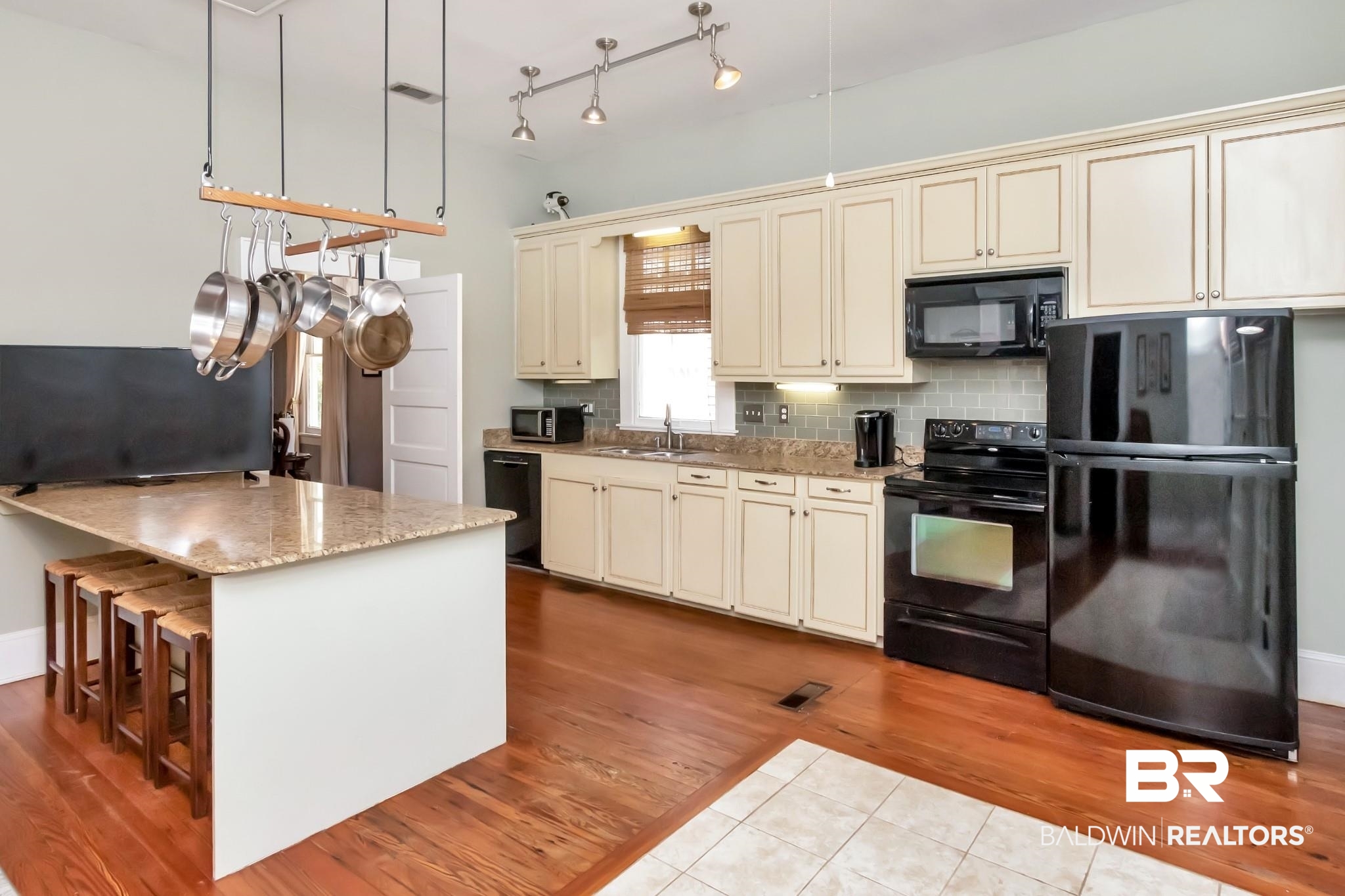 68 North Reed Avenue Mobile, AL 36604 - Photo 11 of 36
