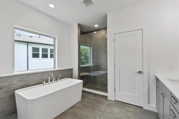 $450,000 | 436 Waterscape Drive, Unit 1442, Hickory Creek, TX 75065