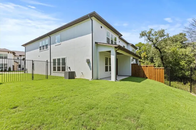 $450,000 | 436 Waterscape Drive, Unit 1442, Hickory Creek, TX 75065