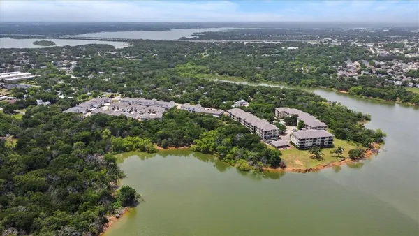 $450,000 | 436 Waterscape Drive, Unit 1442, Hickory Creek, TX 75065