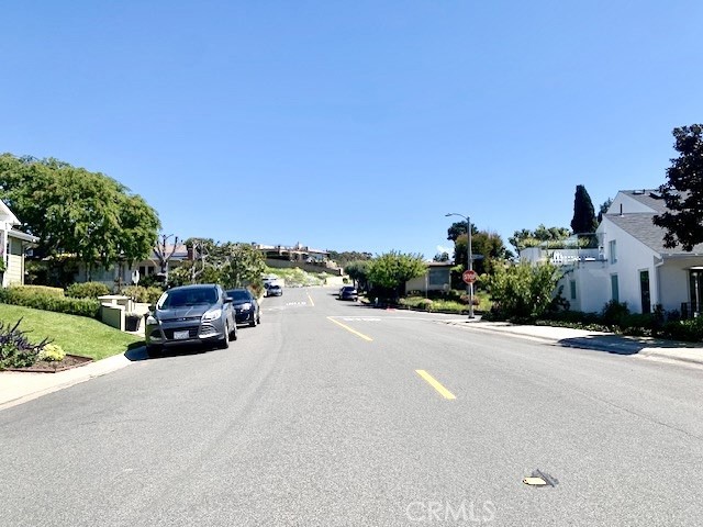 462 Seaward Road Corona del Mar, CA 92625 - Photo 2 of 25 STREET VIEW