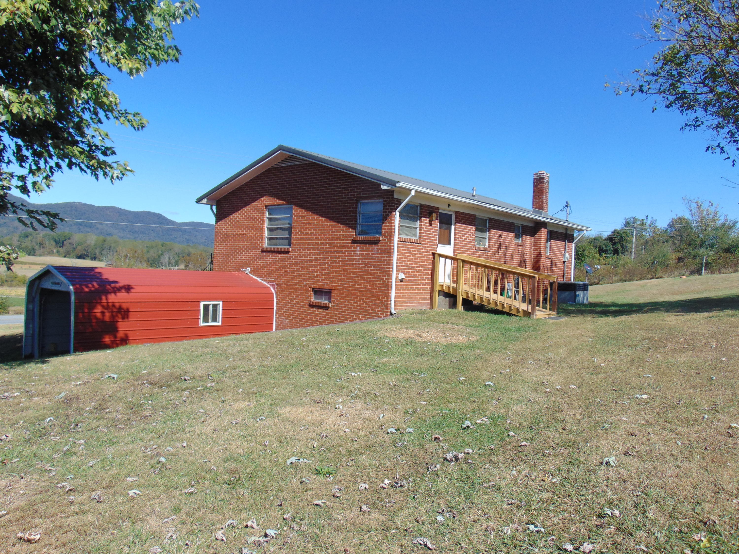 3475 Back Valley Road Speedwell, TN 37870 - Photo 2 of 16 DSC01069