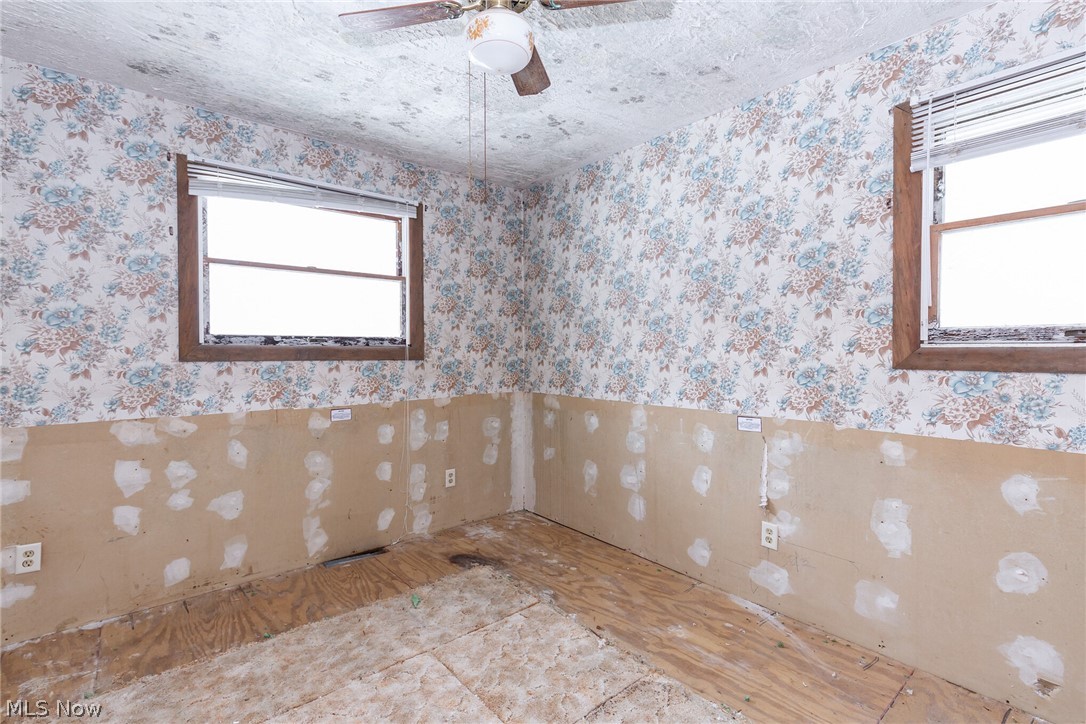 4003 Ridge Road Cortland, OH 44410 - Photo 15 of 25 Gallery Image 15