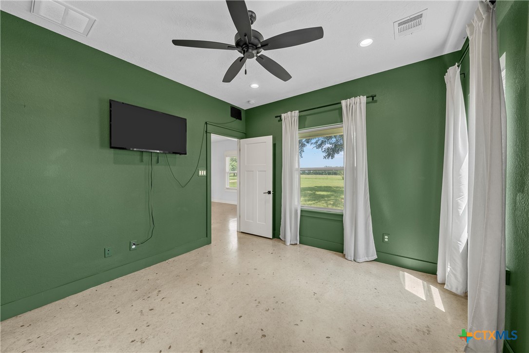 495 Cox Hollow Road Gause, TX 77857 - Photo 15 of 35