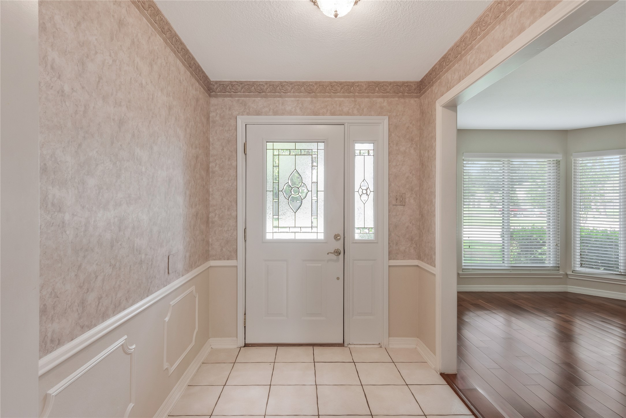 17926 Cypress Spring Drive Spring, TX 77388 - Photo 4 of 34 a view of an empty room and window