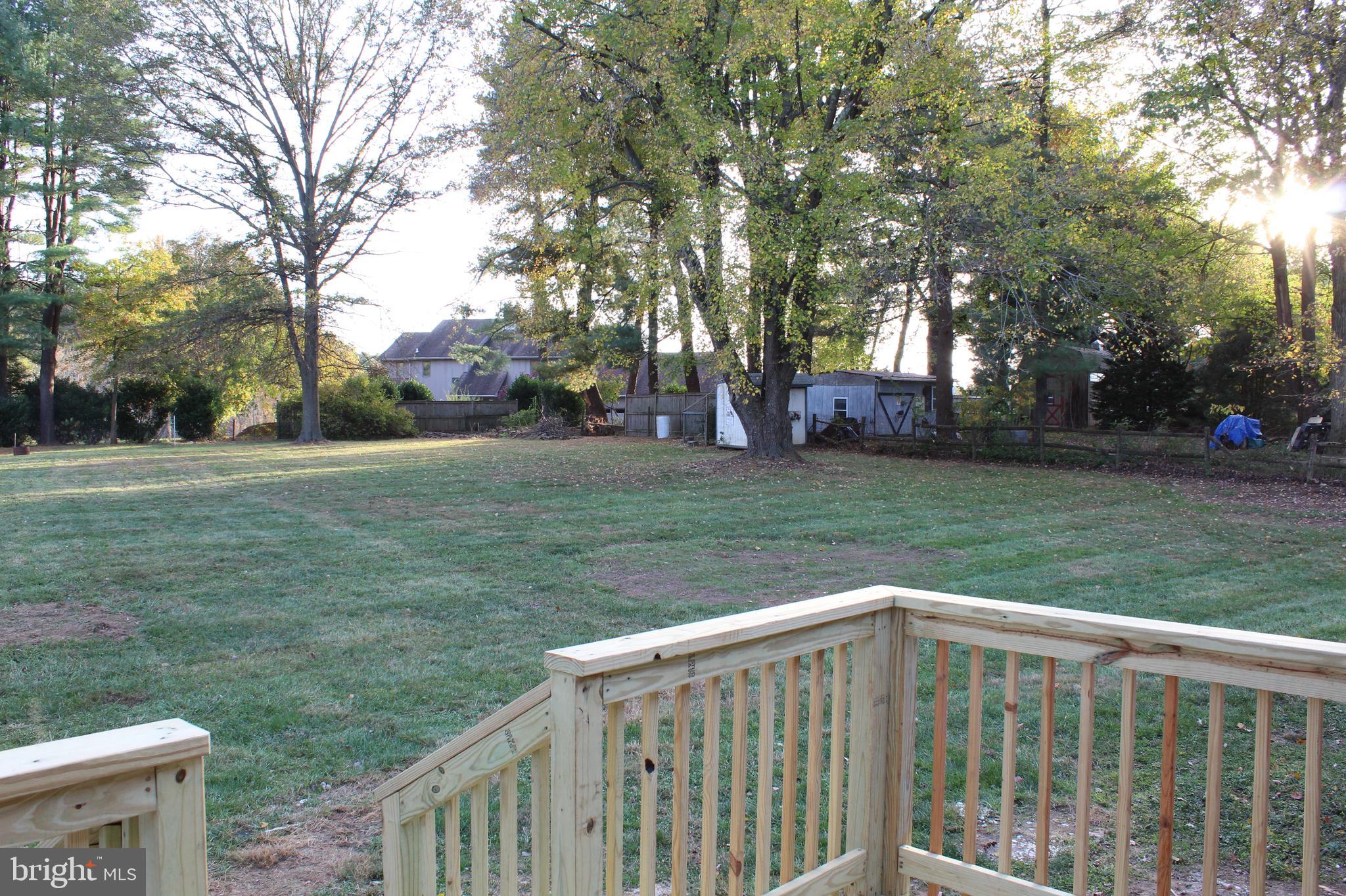 4300 Sundown Road Gaithersburg, MD 20882 - Photo 3 of 41 Backyard