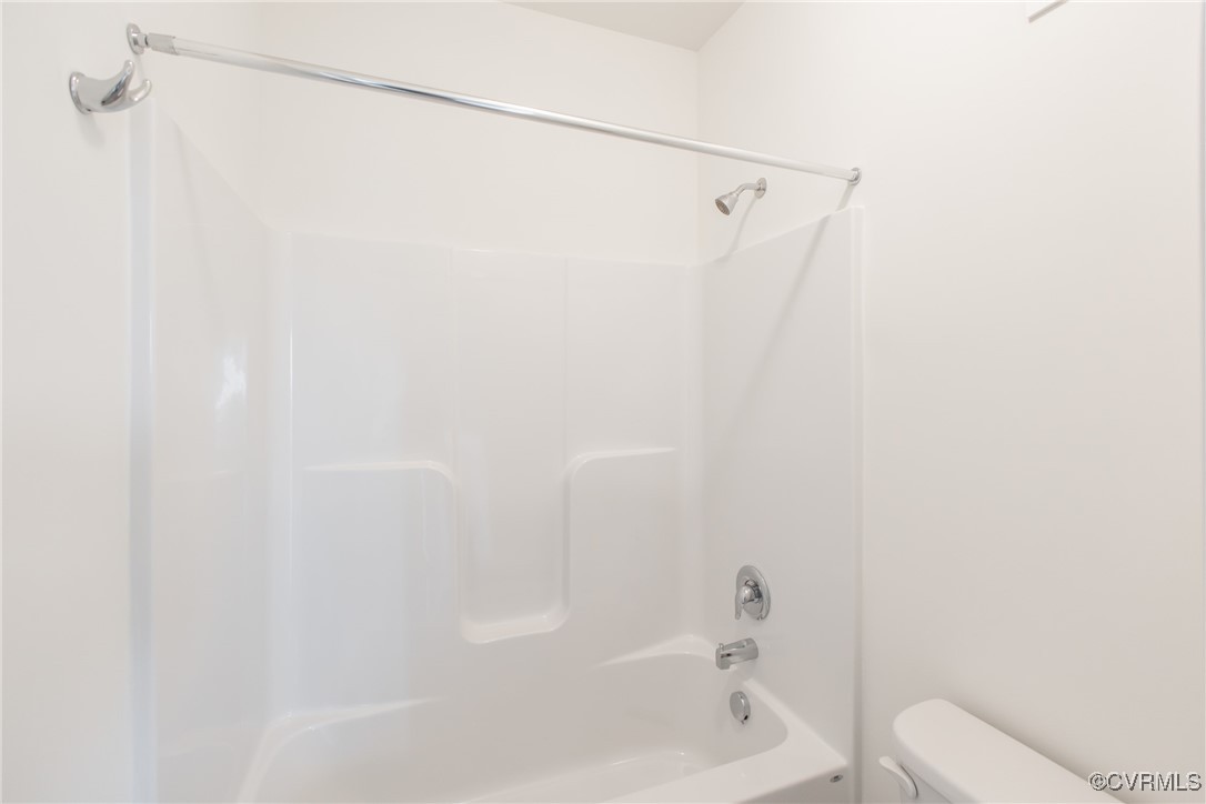 5320 Good Landing Road, Unit 103 Glen Allen, VA 23059 - Photo 19 of 37 a bathroom with a bathtub and a shower