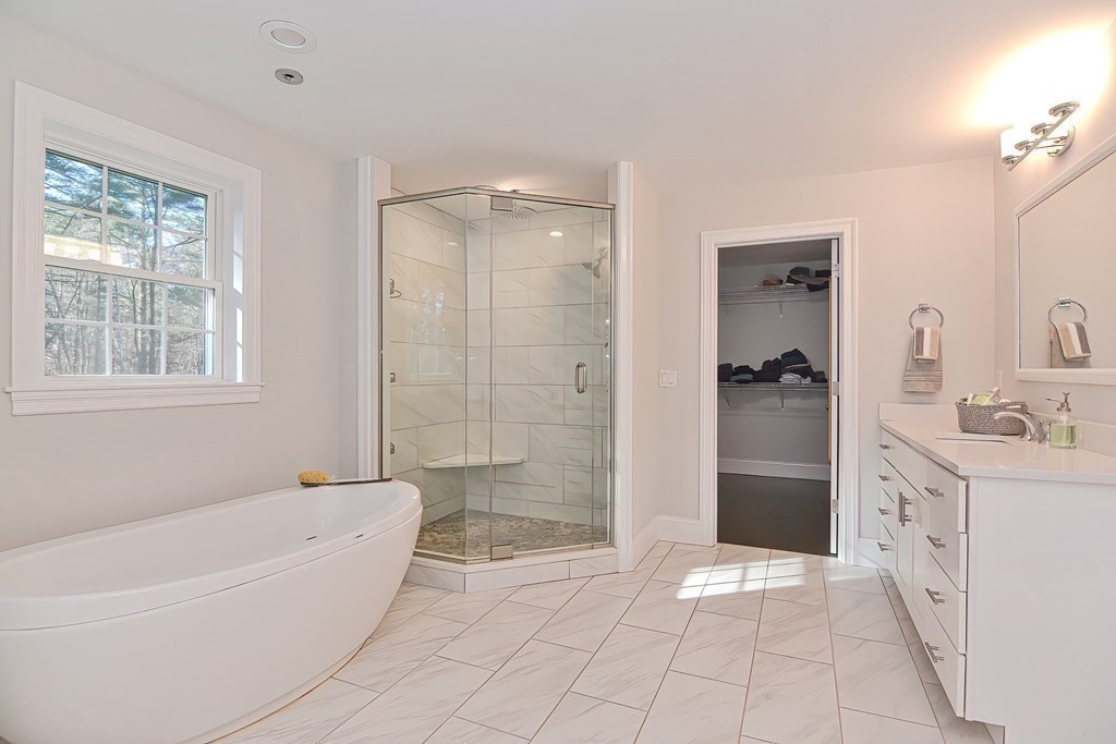 67 Molly Towne Road North Andover, MA 01845 - Photo 27 of 42 Gallery Image 27