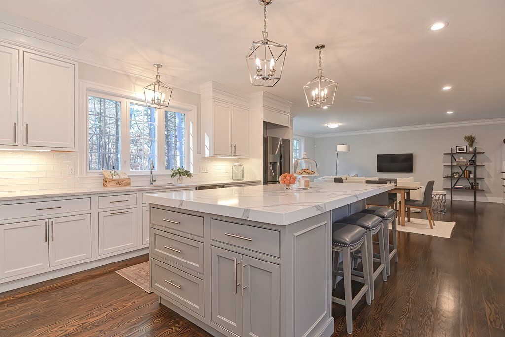 67 Molly Towne Road North Andover, MA 01845 - Photo 3 of 42 Gallery Image 3