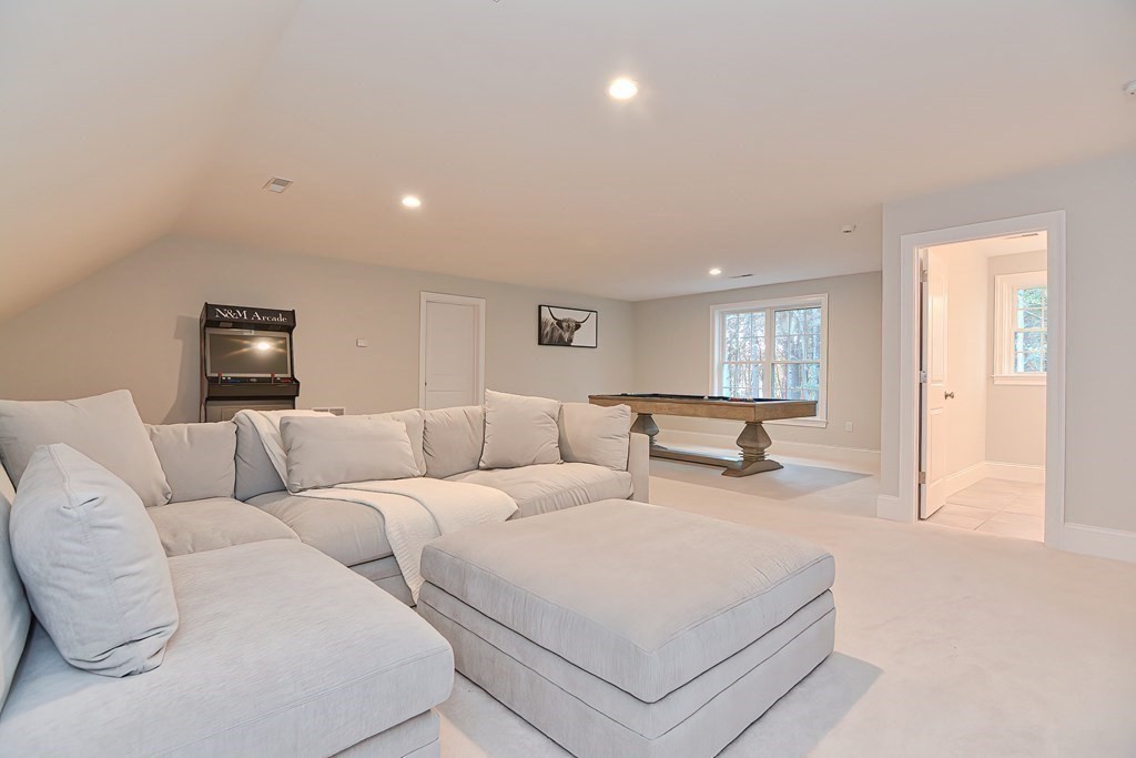 67 Molly Towne Road North Andover, MA 01845 - Photo 35 of 42 Gallery Image 35