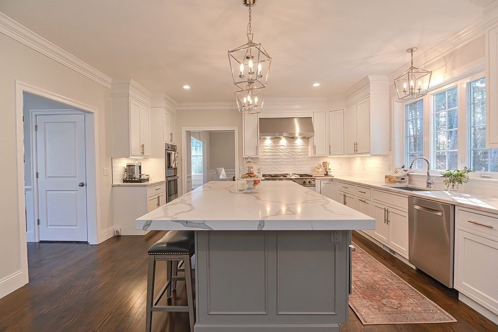 67 Molly Towne Road North Andover, MA 01845 - Photo 6 of 42 Gallery Image 6