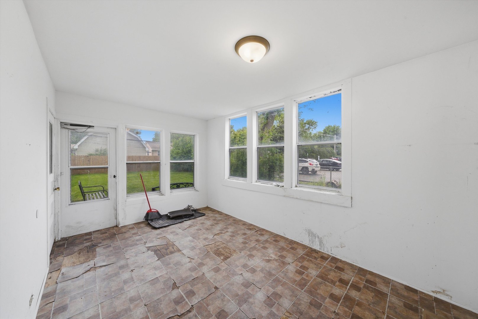 1517 East Roosevelt Road Wheaton, IL 60187 - Photo 27 of 54