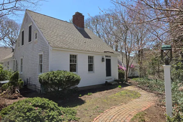 $1,395,000 | 14 Bambi Way, Orleans, MA 02653