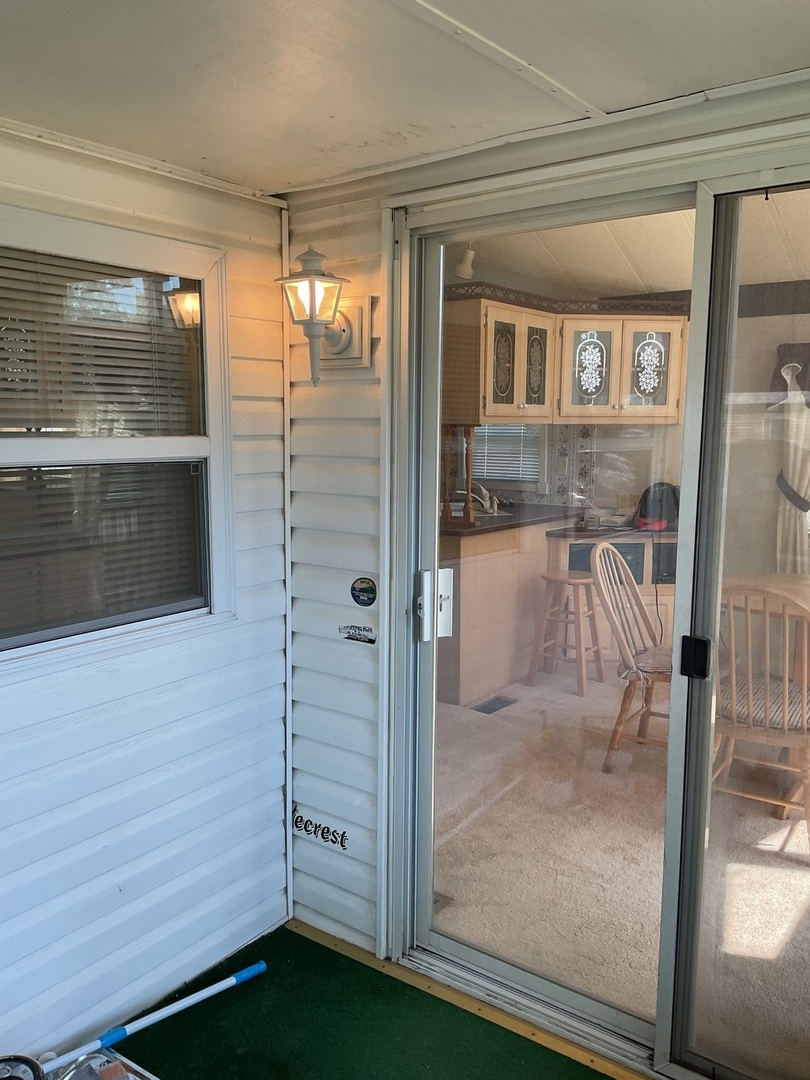222 Rusty Scupper Lakemoor, IL 60051 - Photo 8 of 18