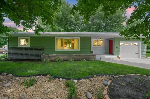 $147,000 | 211 Kelser Street, Welcome, MN 56181
