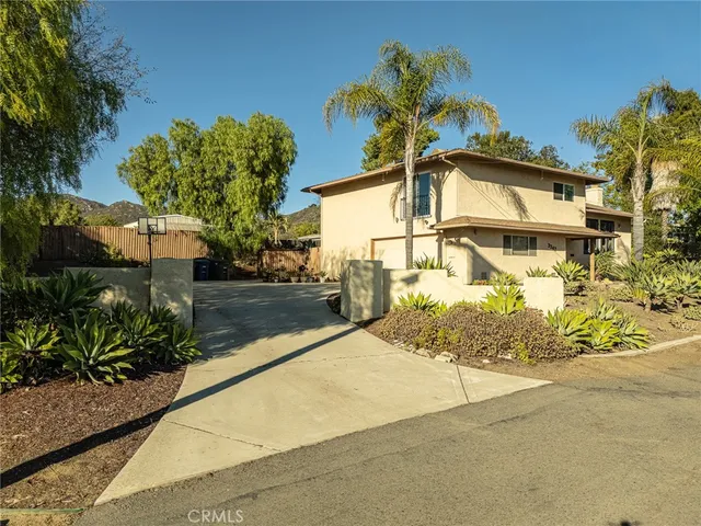 $1,175,000 | 3342 Silver Oak Lane, Vista, CA 92084