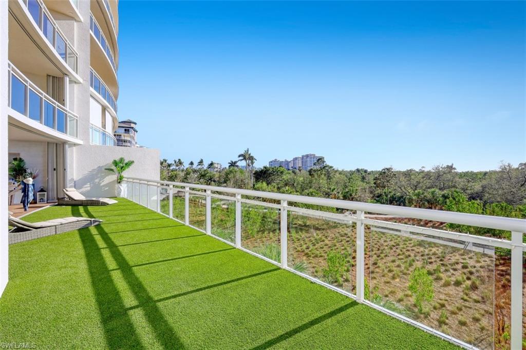 13915 Old Coast Road, Unit 305 Naples, FL 34110 - Photo 28 of 42