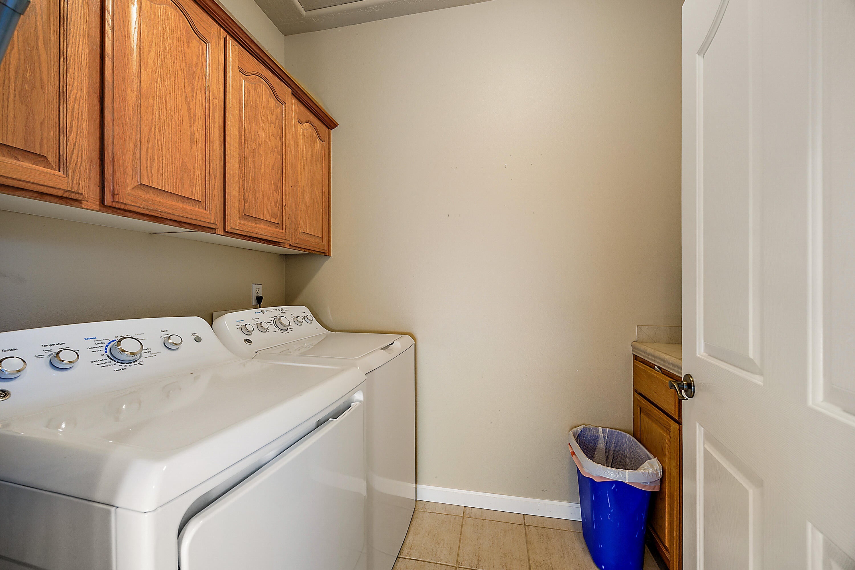 522 Ridgeway Circle Central Point, OR 97502 - Photo 29 of 49 ApxRC (40)