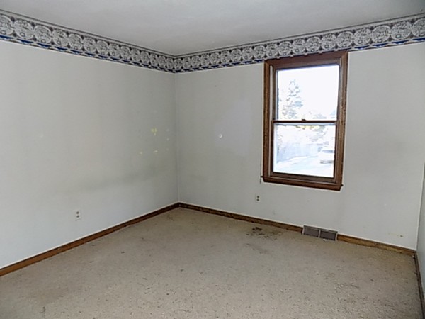 280 Ellendale Circle Springfield, MA 01128 - Photo 23 of 26 a view of a room with window
