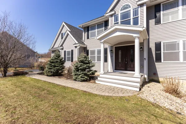 $1,550,000 | 32 Olive Meadow Lane, Dover, NH 03820