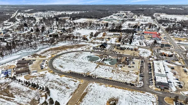 $395,000 | 56350 Village Center Circle, Mattawan, MI 49071