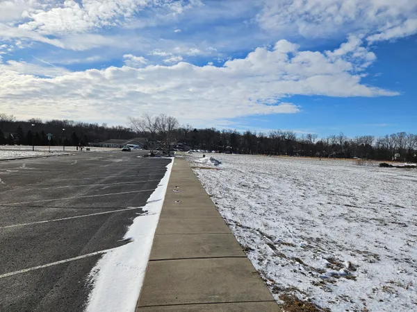 $395,000 | 56350 Village Center Circle, Mattawan, MI 49071