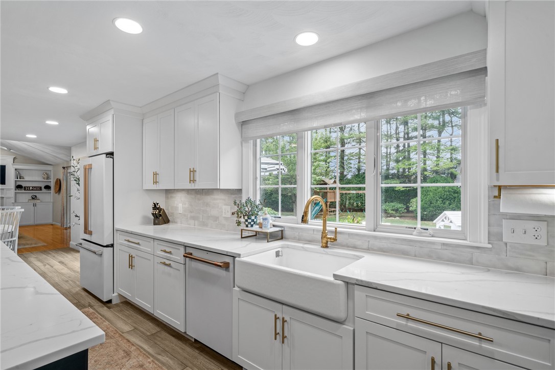 130 Plain Road North Kingstown, RI 02852 - Photo 5 of 50 Gallery Image 5